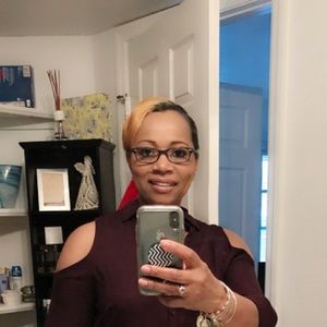 Meet your Posher, Marie